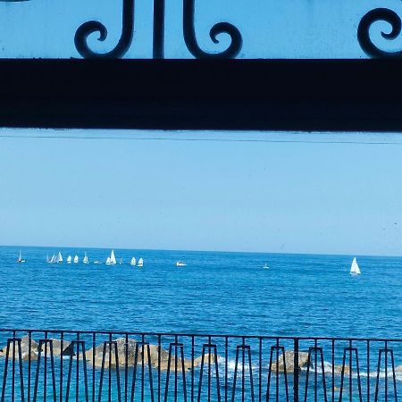 Levante seaview apartment Syracuse Exterior foto